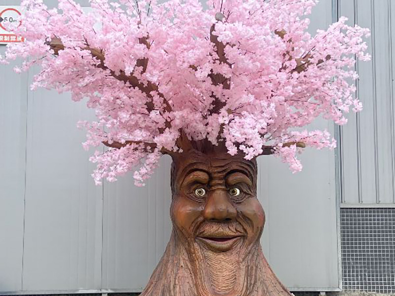 Talking tree